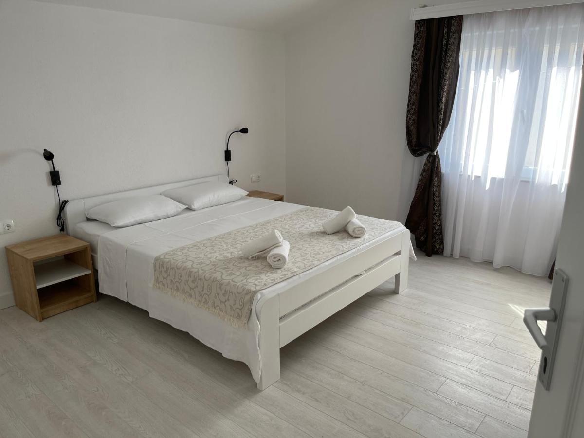 Sea View, Peaceful. Apartment Makarska Exterior photo