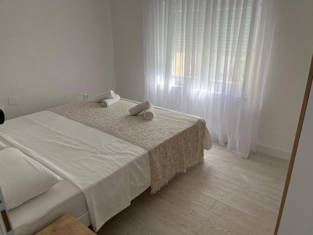 Sea View, Peaceful. Apartment Makarska Exterior photo