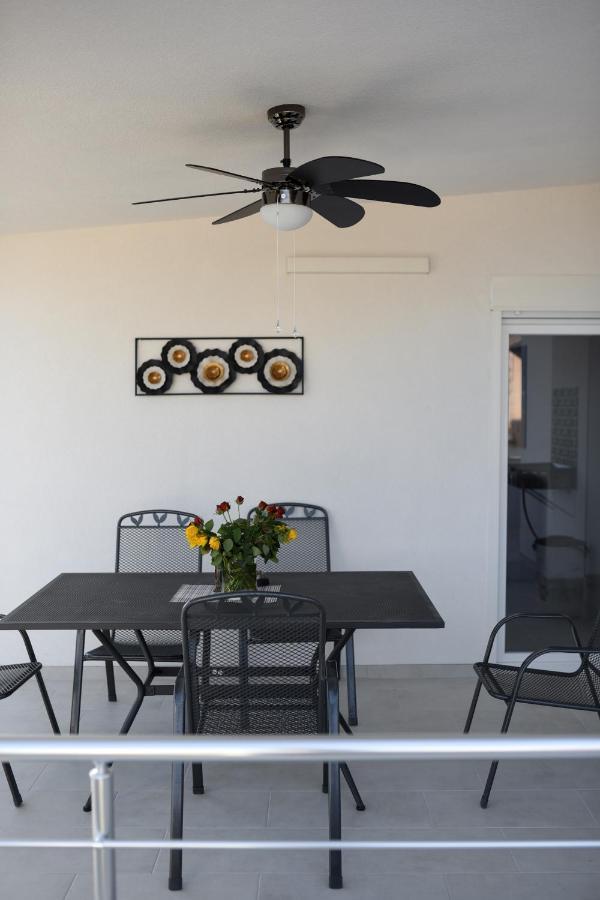Sea View, Peaceful. Apartment Makarska Exterior photo